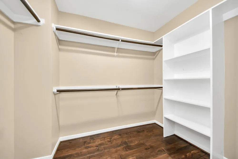 3525 Sage Road #909 Houston, TX 77056