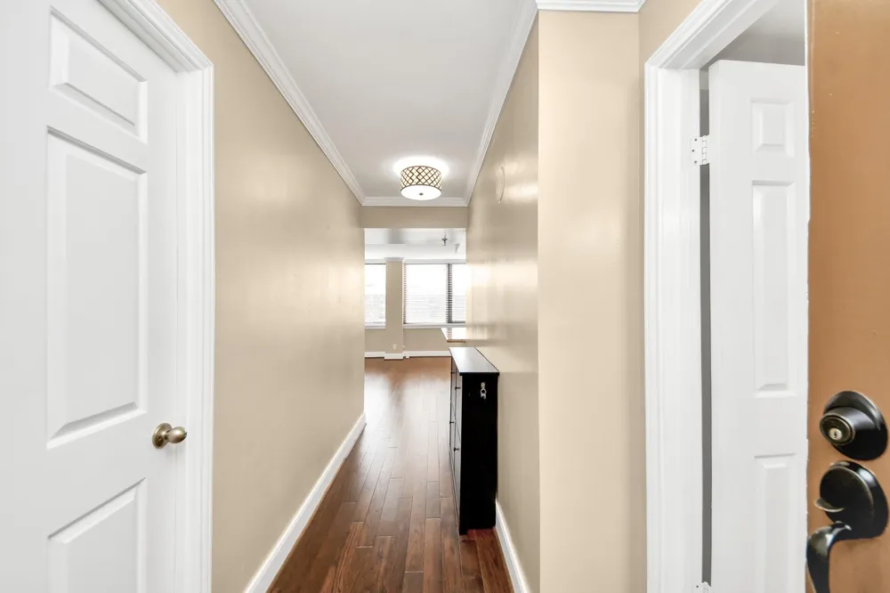 3525 Sage Road #909 Houston, TX 77056