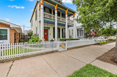 1807 Church Street