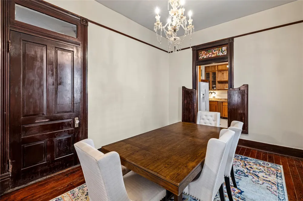 1807 Church Street Galveston, TX 77550