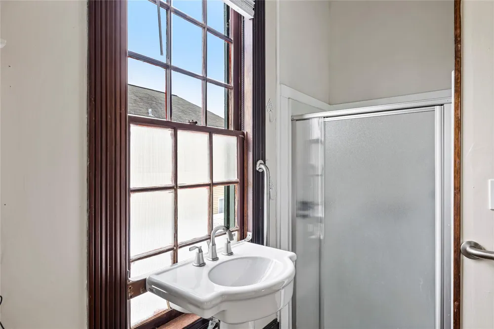 1807 Church Street Galveston, TX 77550