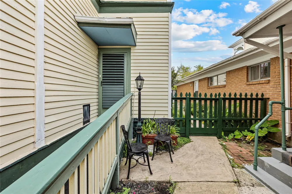 1807 Church Street Galveston, TX 77550