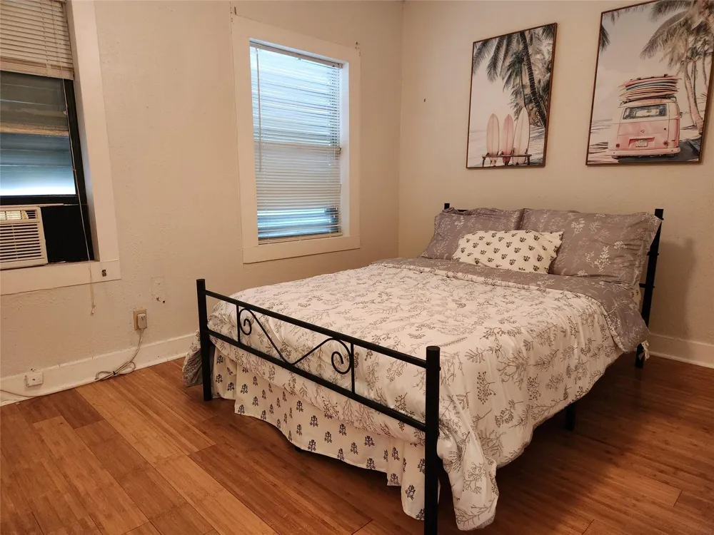 1807 Church Street Galveston, TX 77550