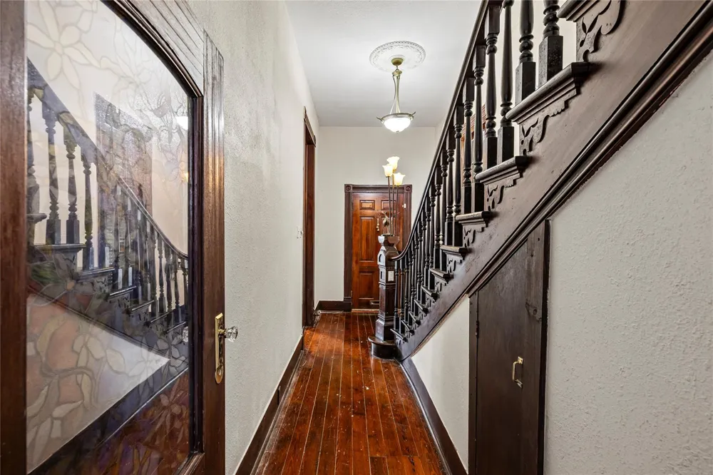 1807 Church Street Galveston, TX 77550