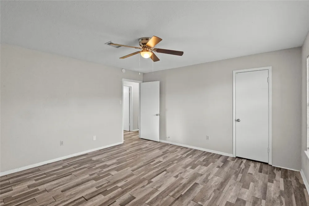 2729 Main Street Street #8 La Marque, TX 77568