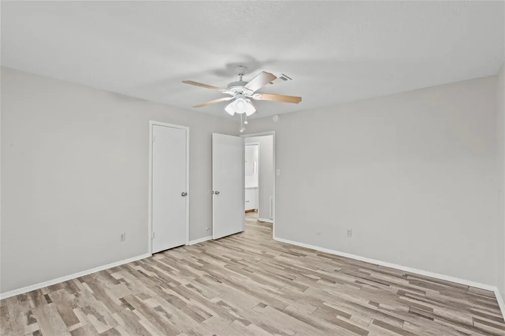 2729 Main Street Street #8 La Marque, TX 77568