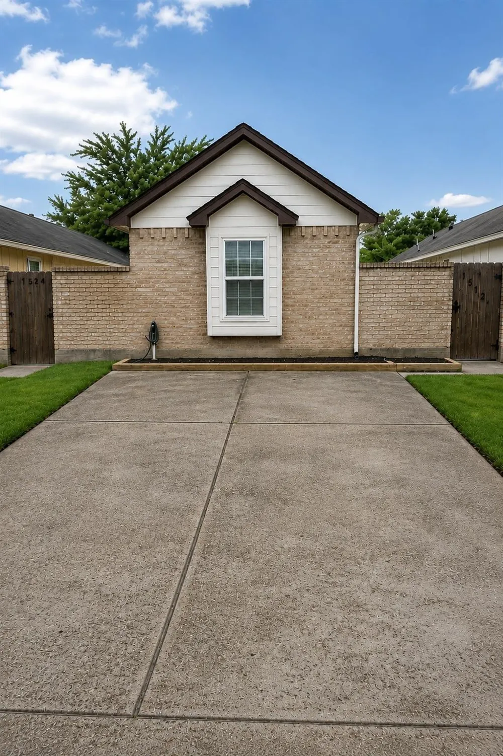 1512 Ammons Street South Houston, TX 77587
