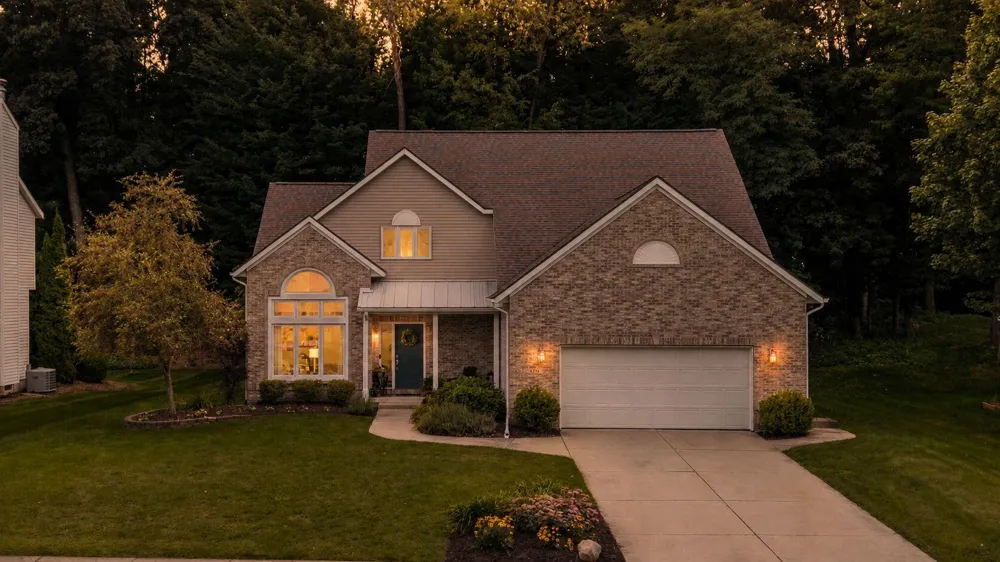 6274 Miramonte Drive NE Rockford, MI 49341