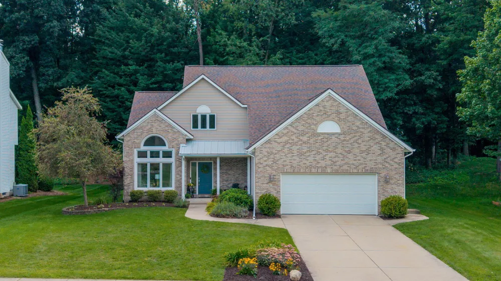 6274 Miramonte Drive NE Rockford, MI 49341
