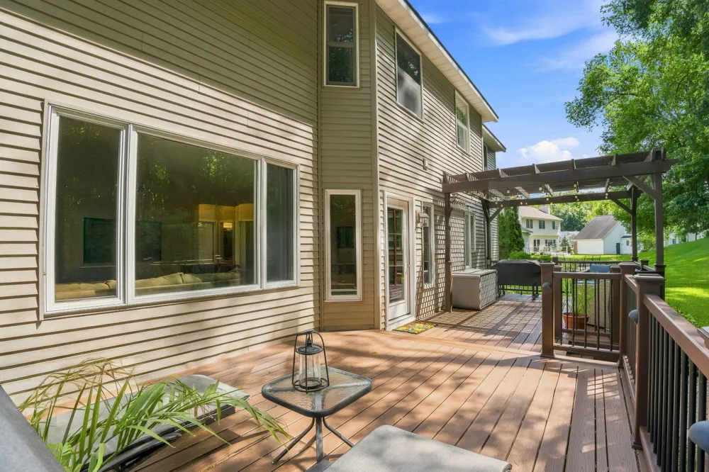 6274 Miramonte Drive NE Rockford, MI 49341