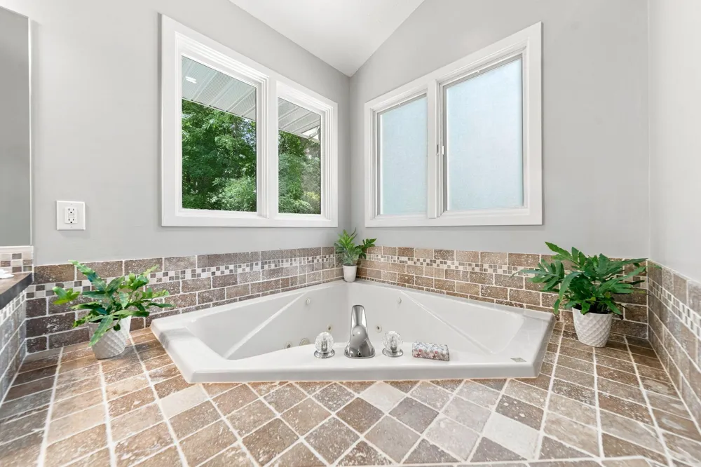 6274 Miramonte Drive NE Rockford, MI 49341