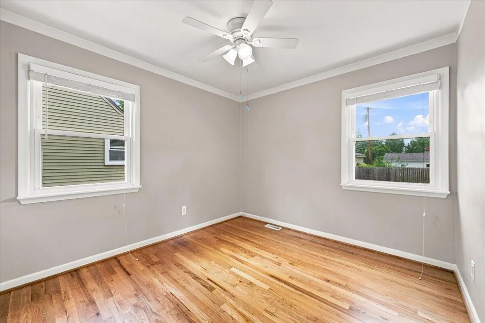 815 S Marias Avenue Clawson, MI 48017