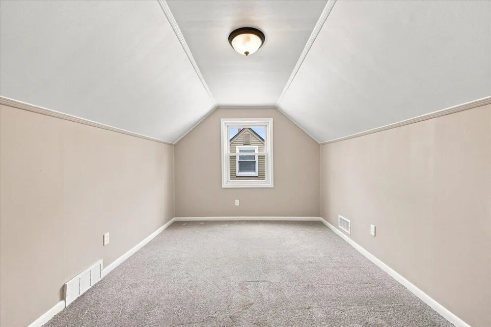815 S Marias Avenue Clawson, MI 48017