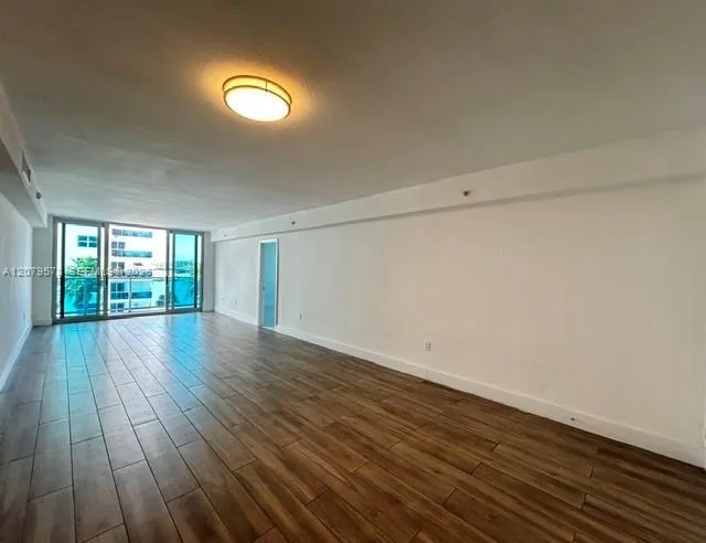 1900 S Treasure Dr #1P North Bay Village, FL 33141