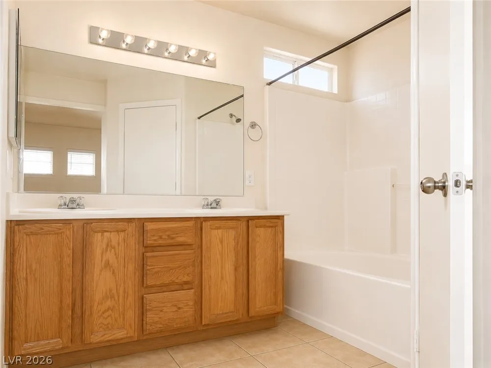 3016 Sunset Harbor Court North Las Vegas, NV 89031