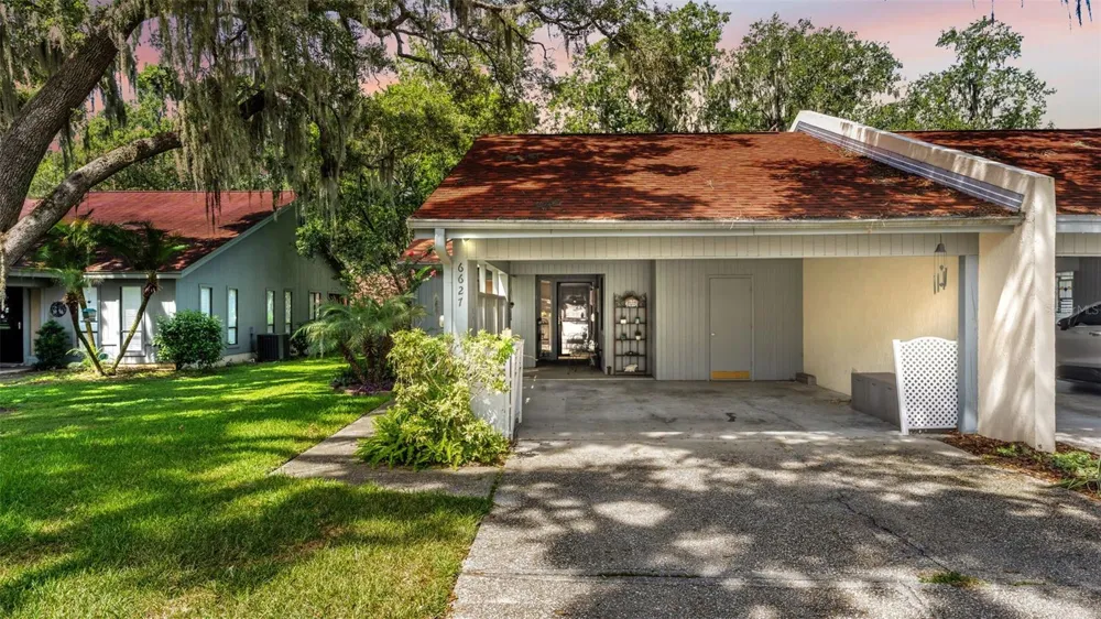 6627 SWEETBRIAR LANE Lakeland, FL 33813