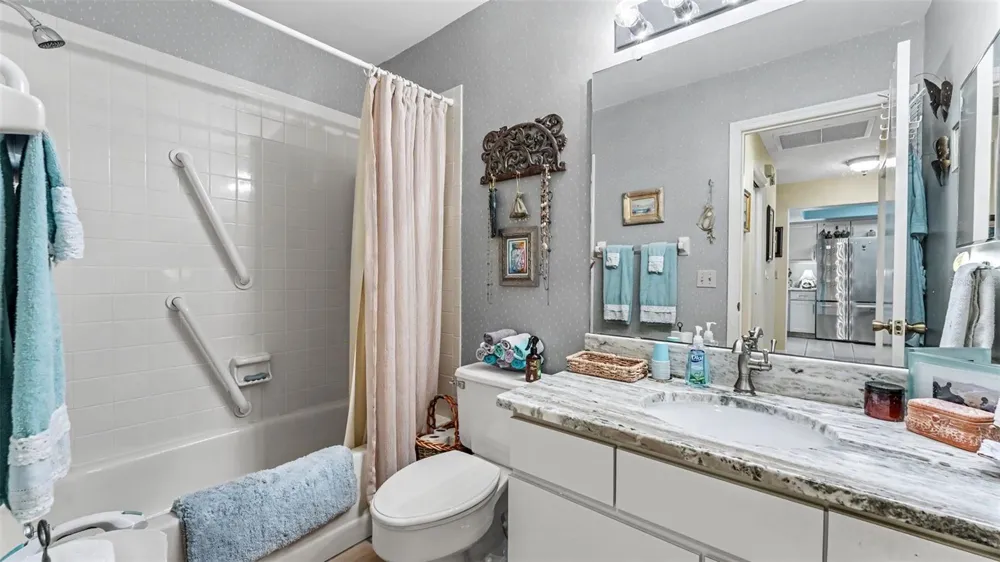 6627 SWEETBRIAR LANE Lakeland, FL 33813