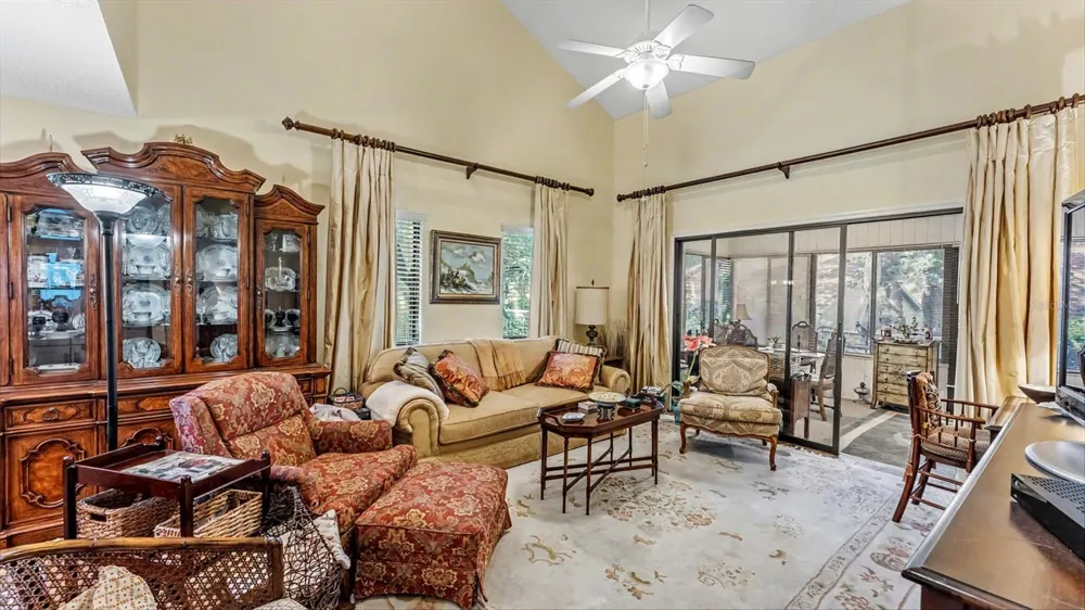 6627 SWEETBRIAR LANE Lakeland, FL 33813