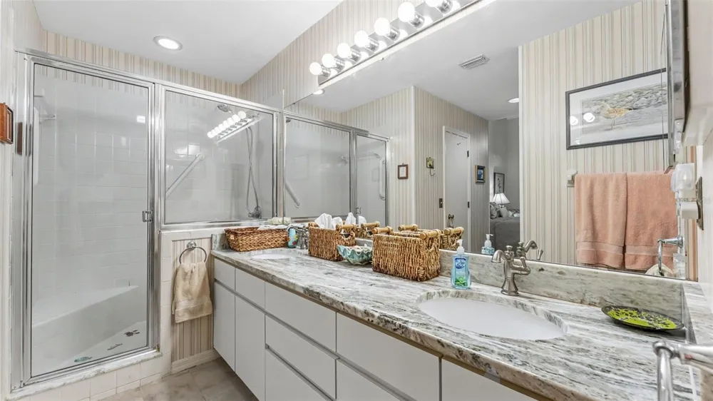 6627 SWEETBRIAR LANE Lakeland, FL 33813