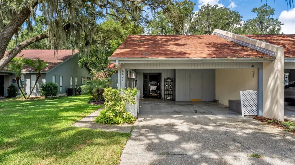 6627 SWEETBRIAR LANE Lakeland, FL 33813