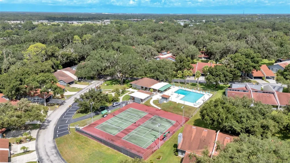 6627 SWEETBRIAR LANE Lakeland, FL 33813