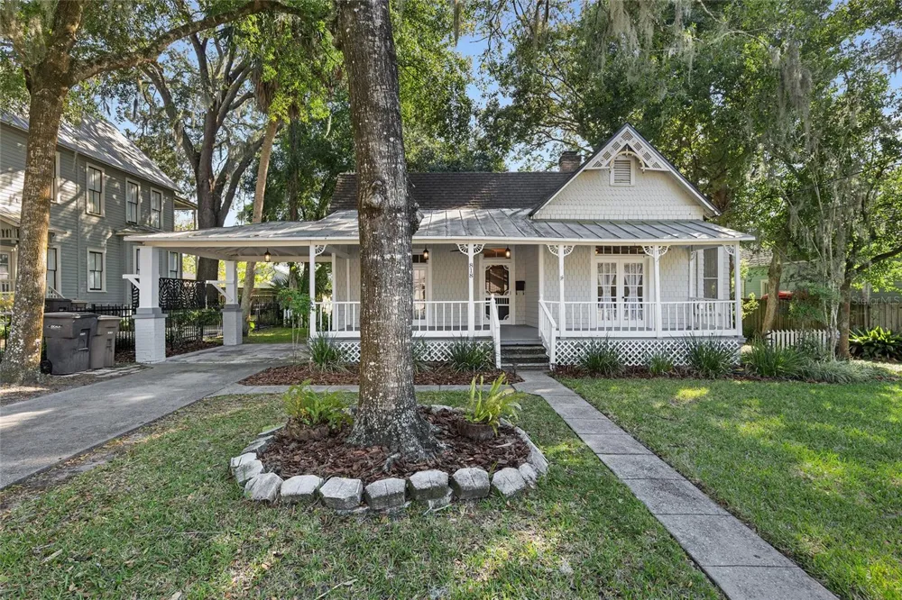 818 SE 3RD STREET ocala, FL 34471