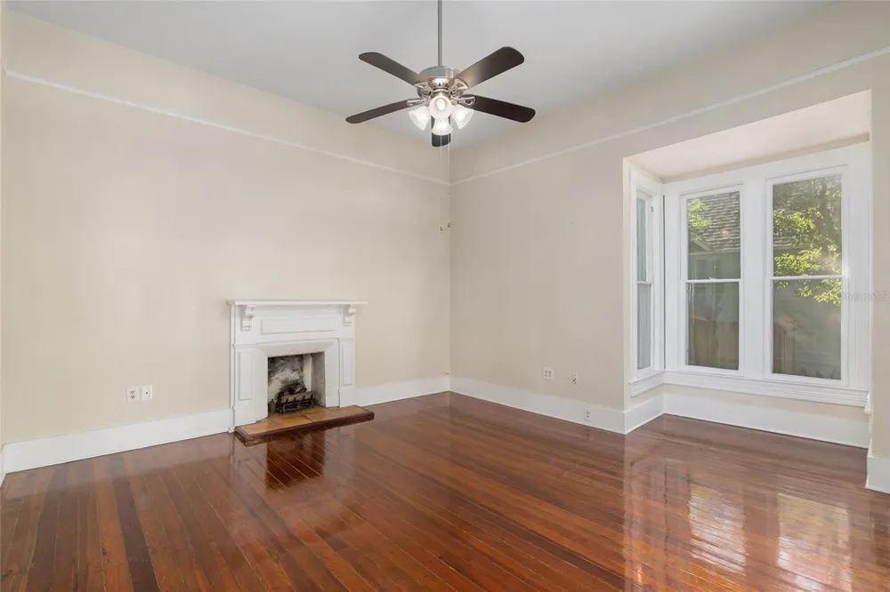 818 SE 3RD STREET ocala, FL 34471