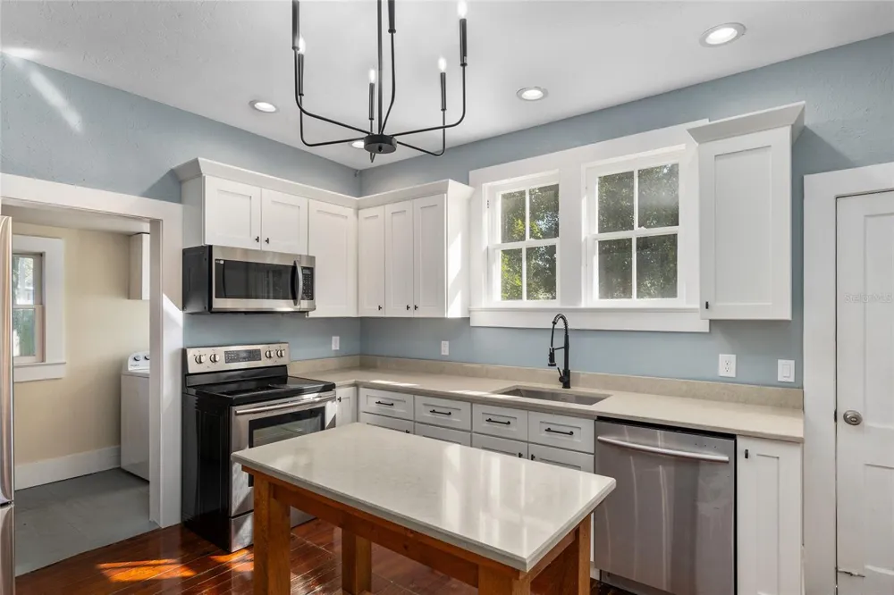 818 SE 3RD STREET ocala, FL 34471