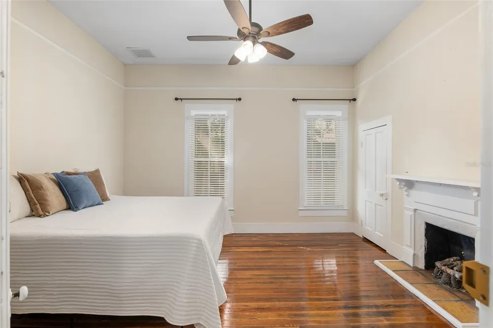 818 SE 3RD STREET ocala, FL 34471
