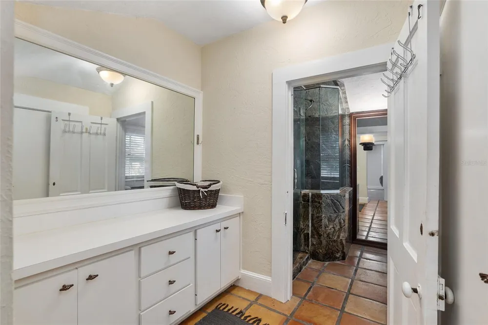 818 SE 3RD STREET ocala, FL 34471