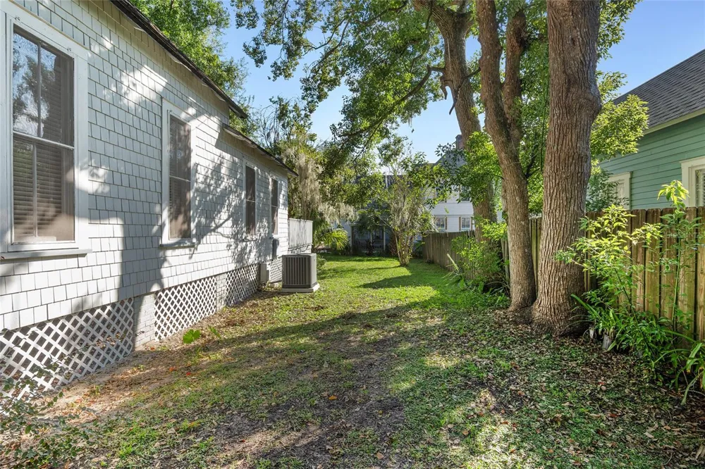 818 SE 3RD STREET ocala, FL 34471