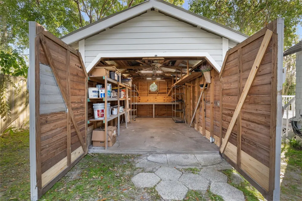 818 SE 3RD STREET ocala, FL 34471