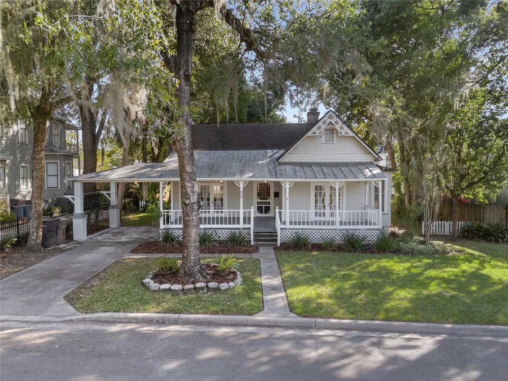 818 SE 3RD STREET ocala, FL 34471