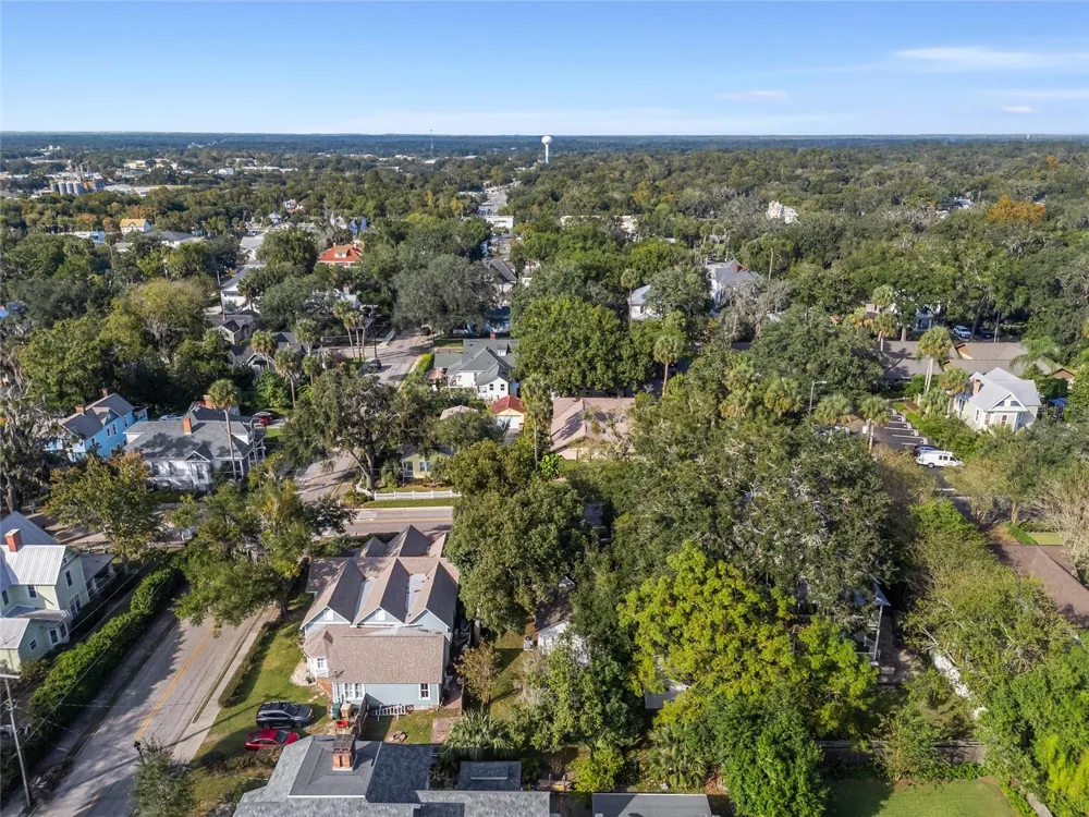818 SE 3RD STREET ocala, FL 34471