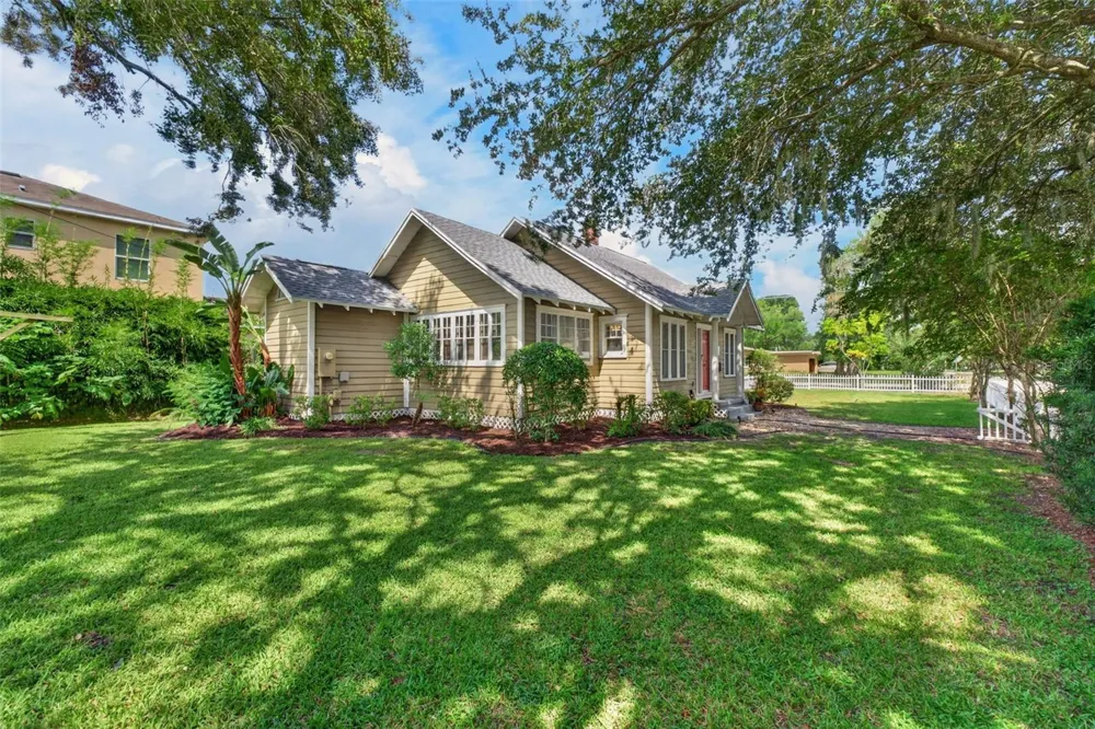 1601 BRYN MAWR STREET Orlando, FL 32804