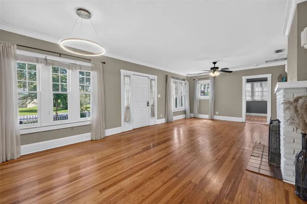 1601 BRYN MAWR STREET Orlando, FL 32804