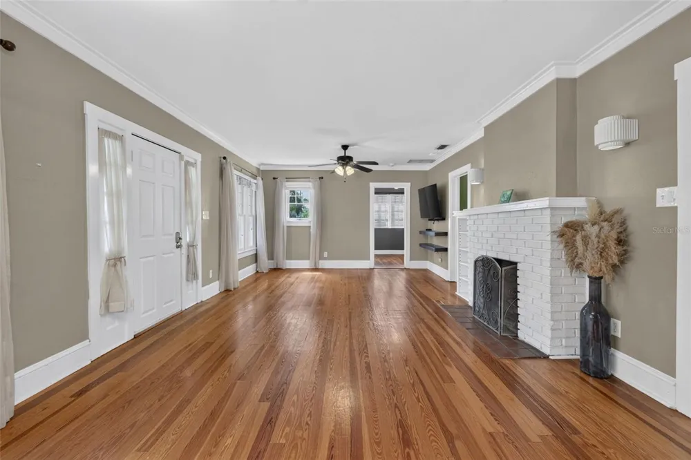 1601 BRYN MAWR STREET Orlando, FL 32804