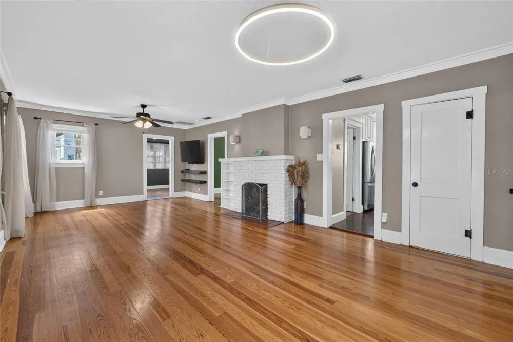 1601 BRYN MAWR STREET Orlando, FL 32804