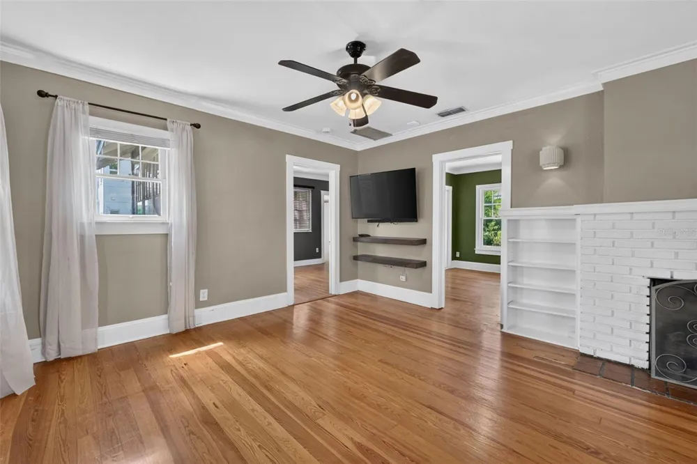 1601 BRYN MAWR STREET Orlando, FL 32804
