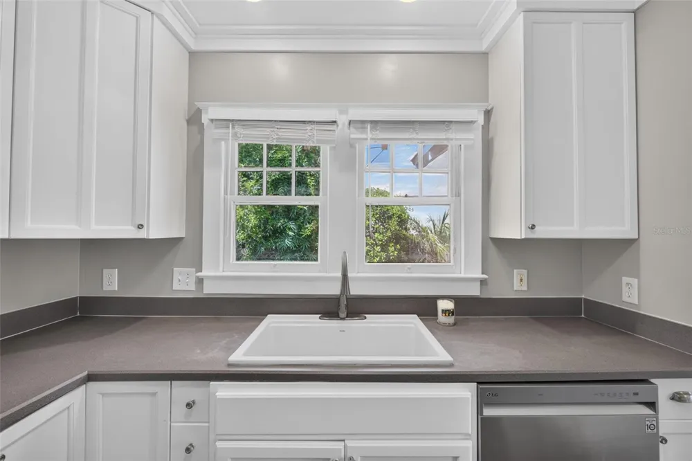 1601 BRYN MAWR STREET Orlando, FL 32804