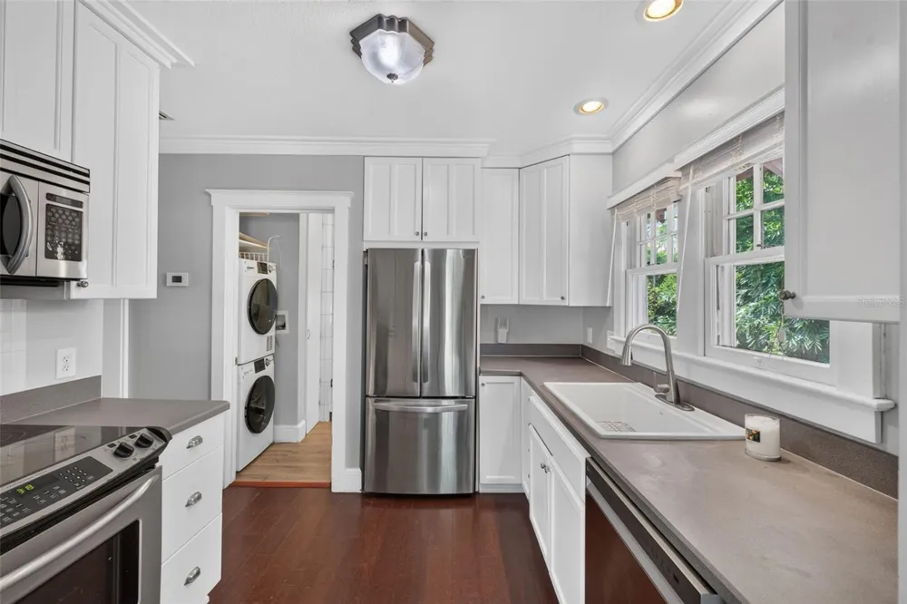 1601 BRYN MAWR STREET Orlando, FL 32804