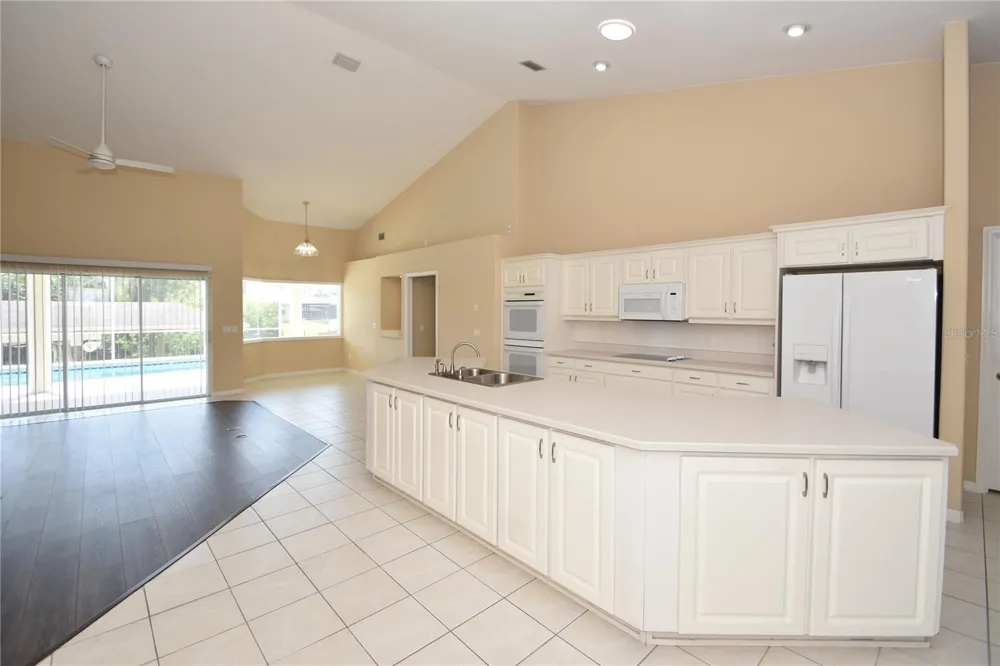 10 CRAMPTON COURT Palm Coast, FL 32137