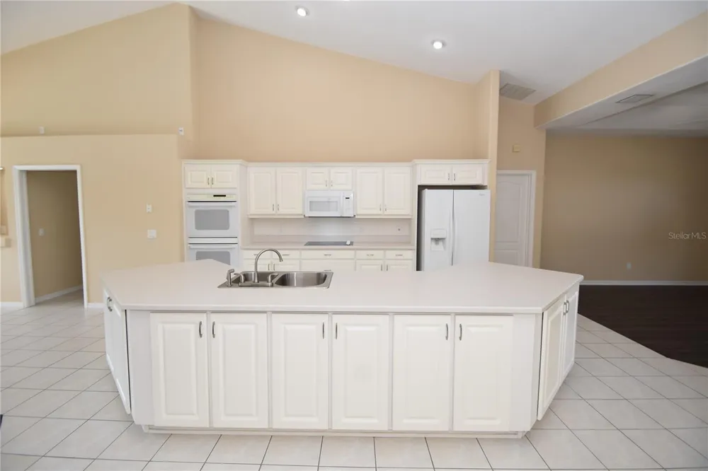 10 CRAMPTON COURT Palm Coast, FL 32137