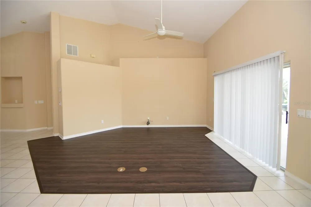 10 CRAMPTON COURT Palm Coast, FL 32137