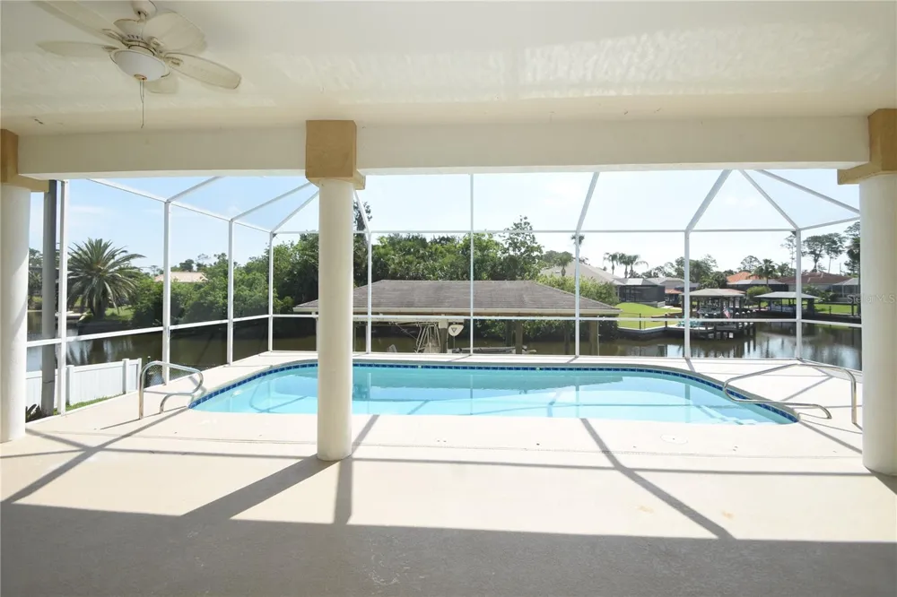 10 CRAMPTON COURT Palm Coast, FL 32137