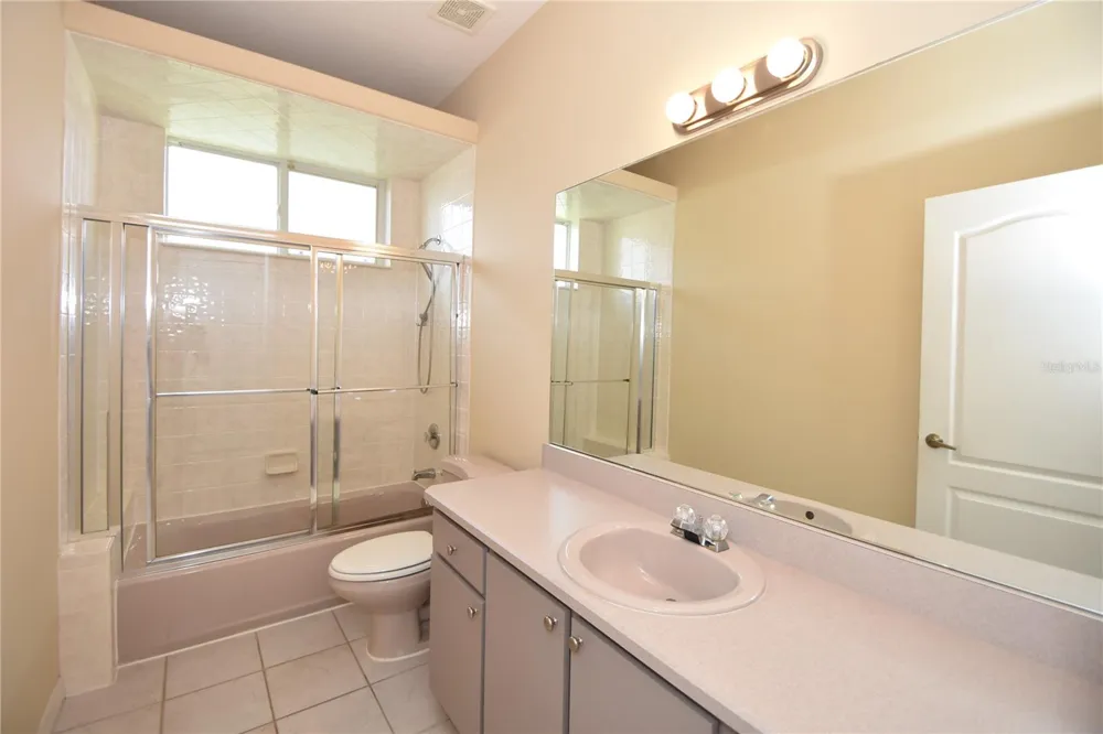 10 CRAMPTON COURT Palm Coast, FL 32137
