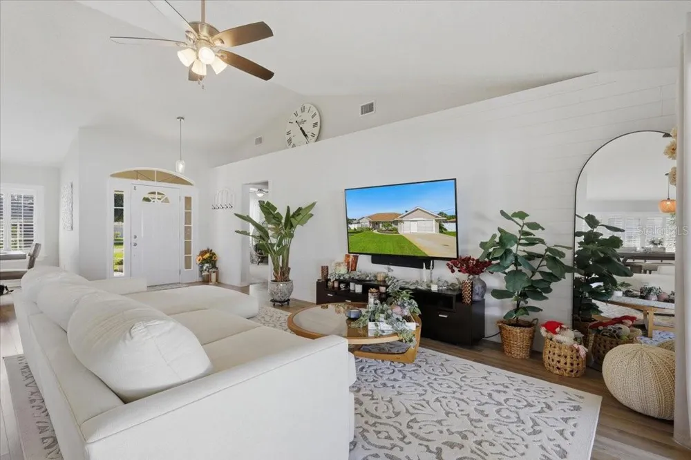 13 BURNHAM LANE Palm Coast, FL 32137