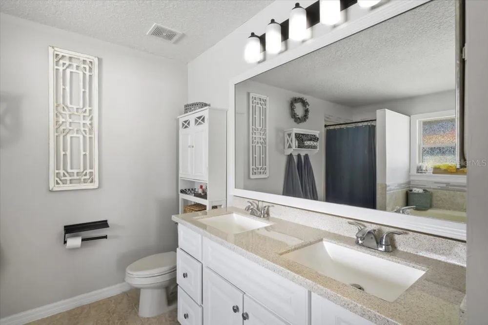 13 BURNHAM LANE Palm Coast, FL 32137