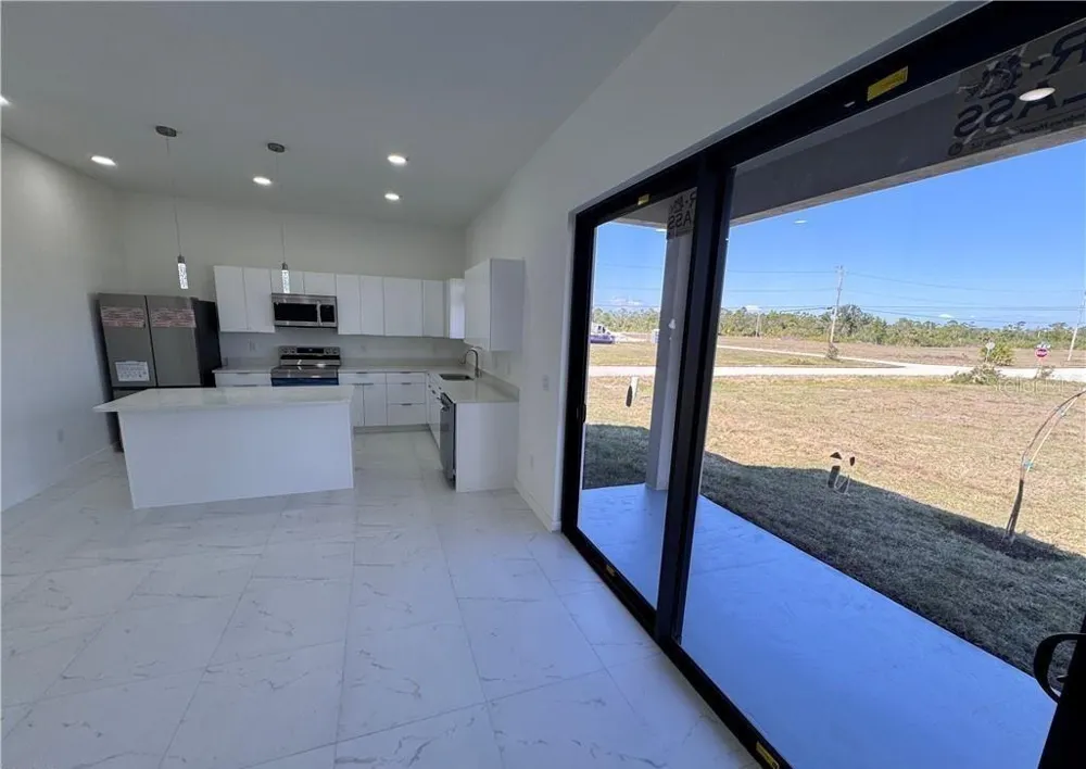1027 KISMET PARKWAY W Cape Coral, FL 33993