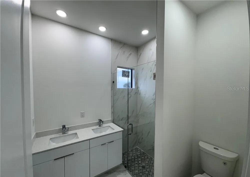 1027 KISMET PARKWAY W Cape Coral, FL 33993